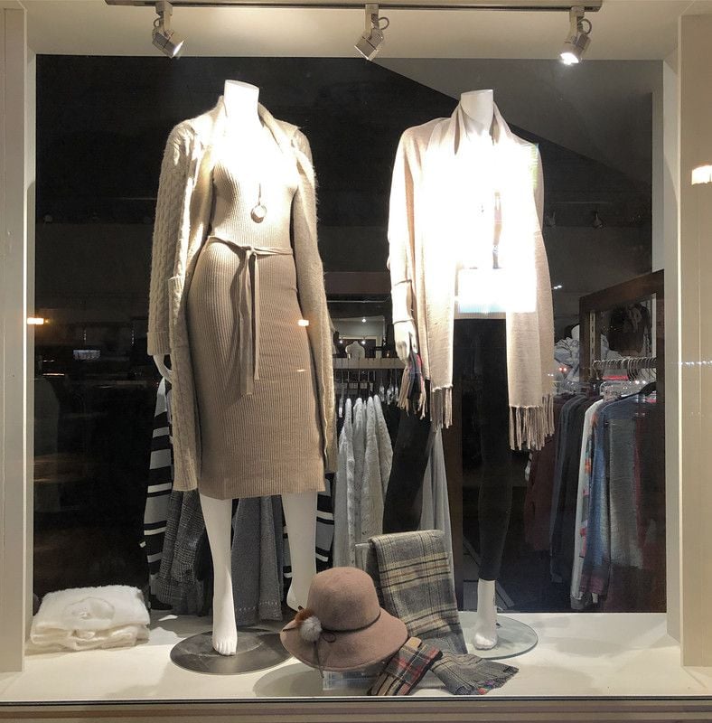 Monochromatic Dressing Monochromatic Dressing